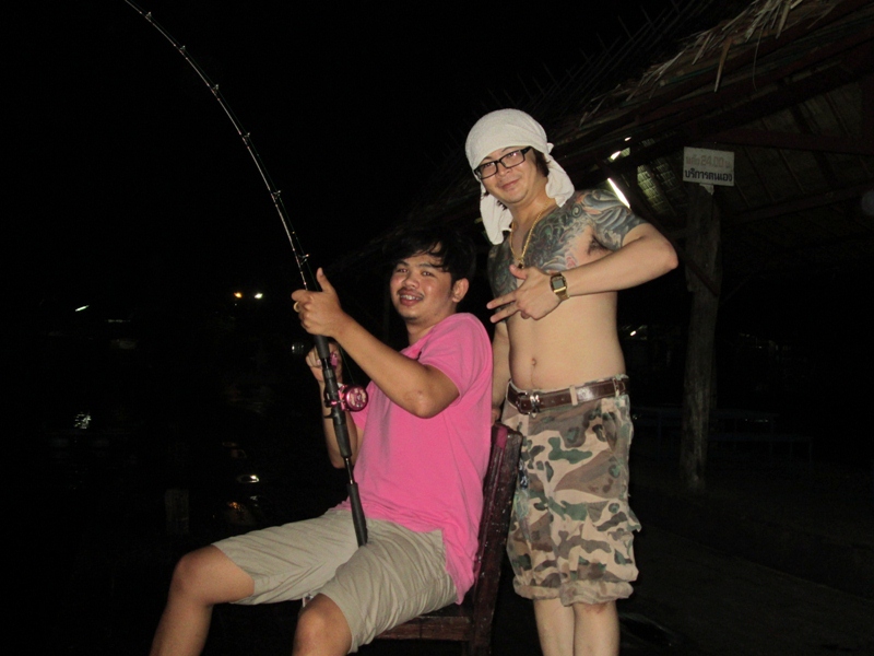 มาถ่ายรูปคู่หน่อย "เพื่อนกูรักมึงหวะ"5555+ :laughing: