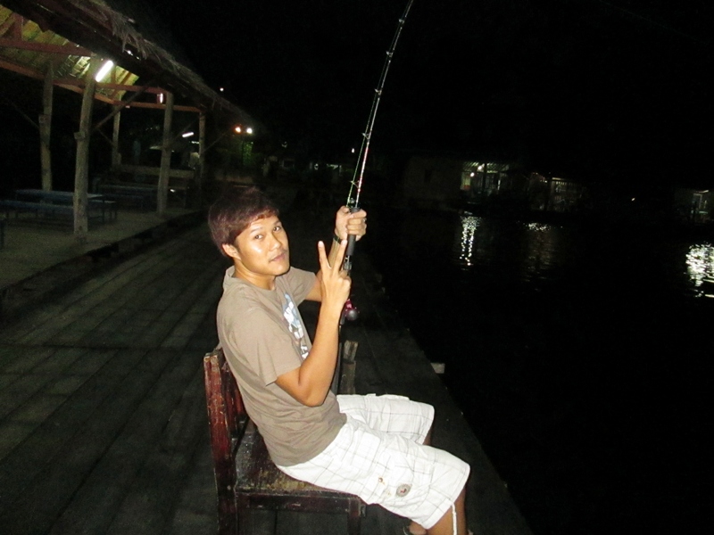 มีสมาชิกอีก1ท่าน ตามเข้ามานั้งเล่น น้าดิว2นิ้วนั้นเอง :laughing: