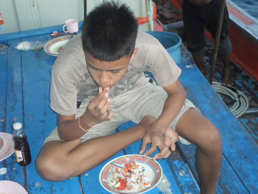 ดูครับ :umh: :umh: :umh: :umh: