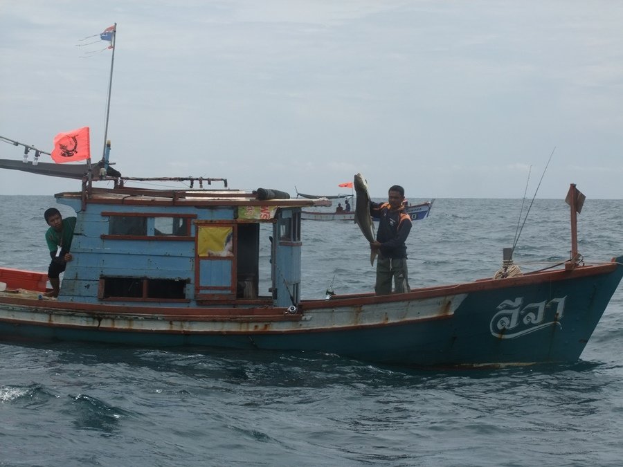   บรรยากาศในทะเลวันที่สองครับ

 เรือลำนี้โดยใต๋ลี ผมใช้บริการบ่อยครับในวันธรรมดา