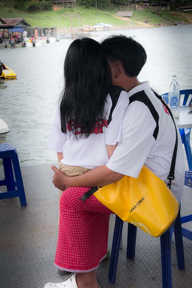 เริ่มรู้ผลการแข่งขันคร่าวๆ อย่างไม่เป็นทางการแล้ว

ไม่เป็นไรนะน้องโม งานหน้าเอาใหม่ ( งานนี้น้องโม