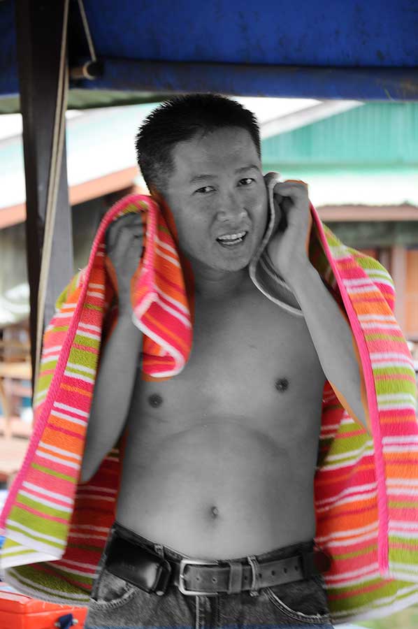 กลับมาอาบน้ำที่แพกันกอ่น มาเจอน้ารัก ทำไมถายรุปสีออกแบบนี้หว่า :laughing: :laughing: :laughing: :lau