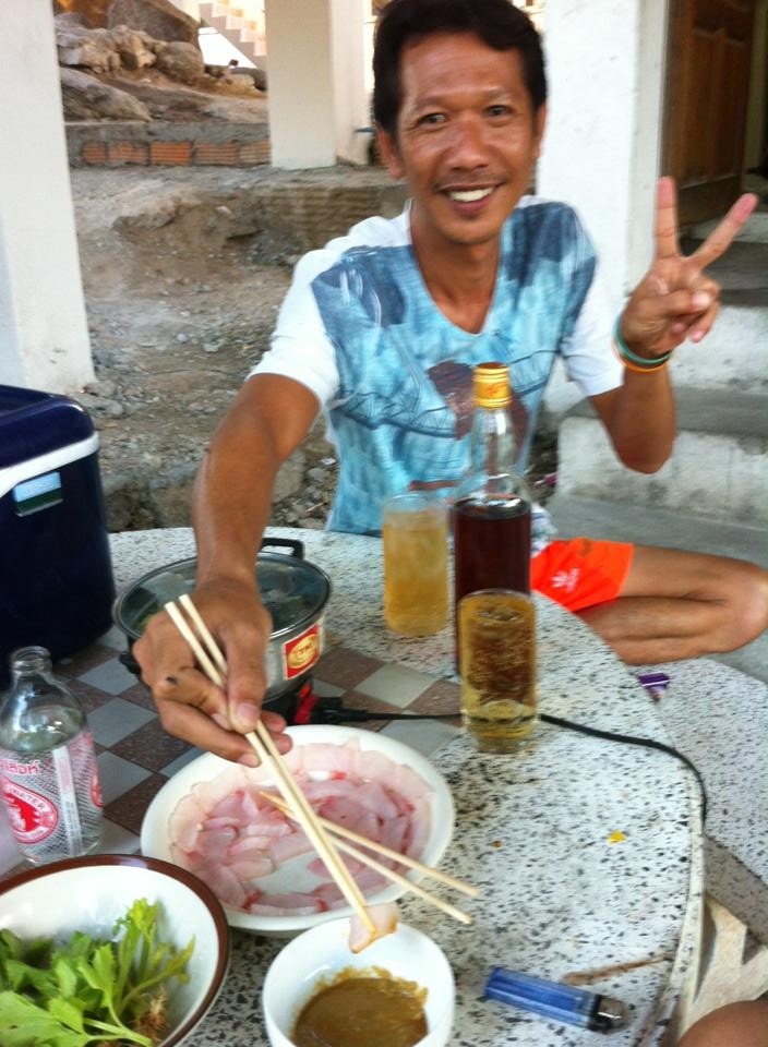 อึ่มอร่อยกันทั่วหน้า ครับ ปลาดิบ+ ลวกจิ้ม