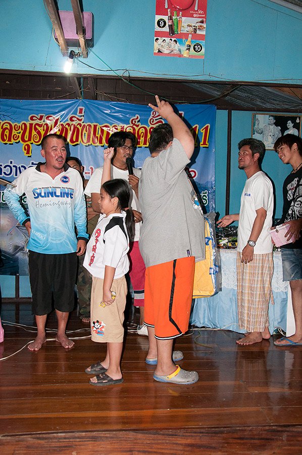 ส่งแตงโมเล่นเกมส์ต่อ ชนะด้วยวุ้ย :laughing: :laughing: :laughing: :laughing: :laughing: :laughing: :