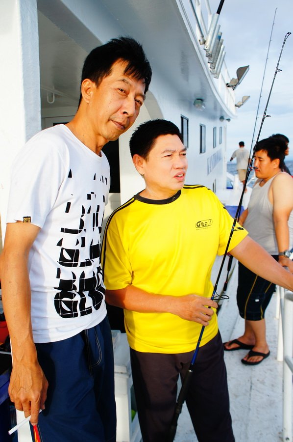 บางคนก็กำลังนินทาชาวบ้าน


555555555555+