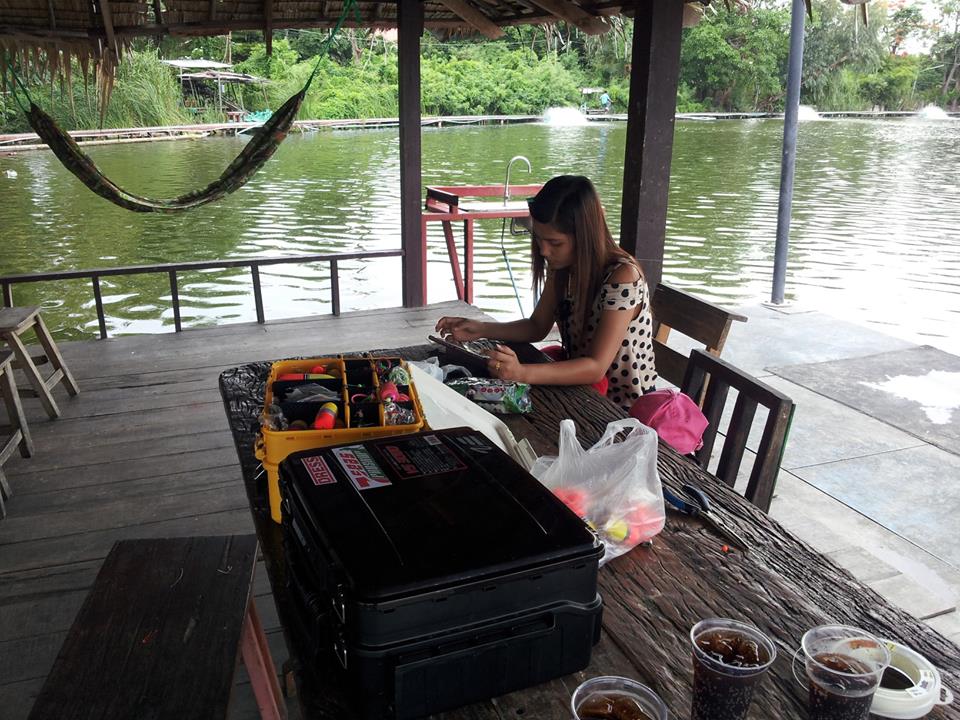 อ้าวๆๆๆนี้ผู้สาวที่ไหนมานั้งเนี้ย

 :smile: :smile: :smile: :smile: :smile: :smile: :smile: