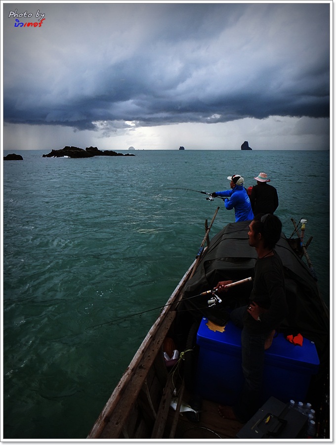  [b]ทิ้งท้ายช่วงนี้  ด้วยภาพที่ทำให้พวกเรา ต้องวิ่งกันอย่างไม่ "คิดถึงน้ำมัน แต่คิดถึงชีวิต" กันเล