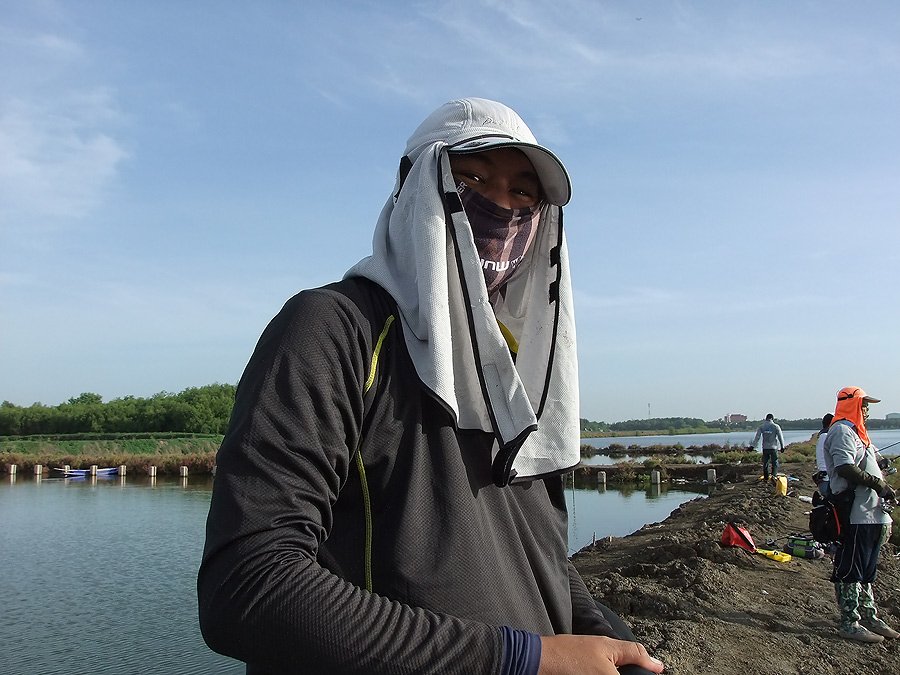 [b]คนนี้ก็ น้าฉัตรชัย (oran49) คร๊าบ อิอิ[/b]
 :cool: :cool: :cool: :cool: :cool: :cool: :cool: :co