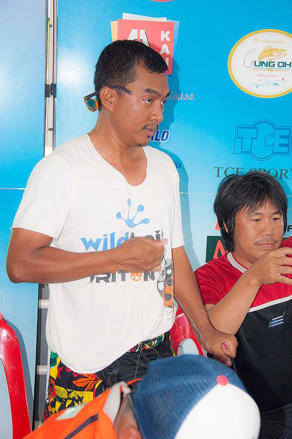 แถมเสร็จคนแรกด้วย ฝีมือวุ้ยนังหมอโต :laughing: :laughing: :laughing: :laughing: