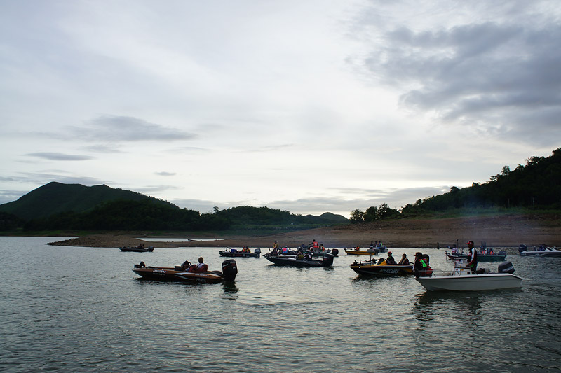 [q]เรือเร็วพร้อม!!![/q] :cool: :cool: :cool: :cool: