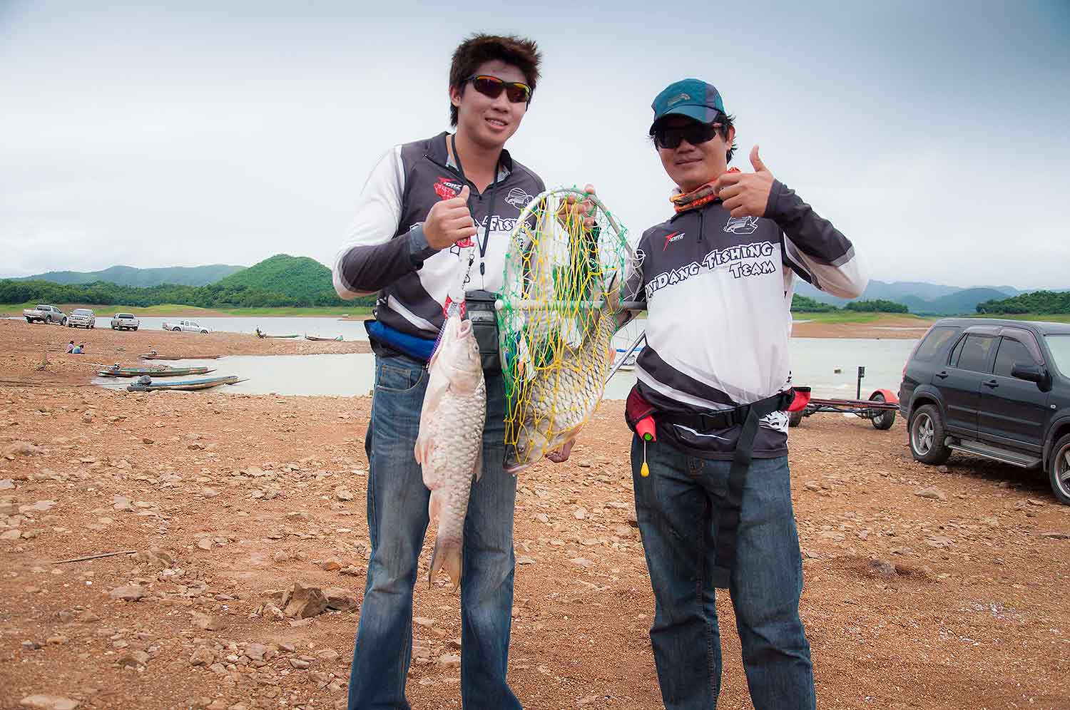 ป๊าดดดด....หันมาเจอของทีมไผ่แดง ถีบโมร่วงแน่ๆ ยังกะยี่สก :laughing: :laughing: :laughing: :laughing: