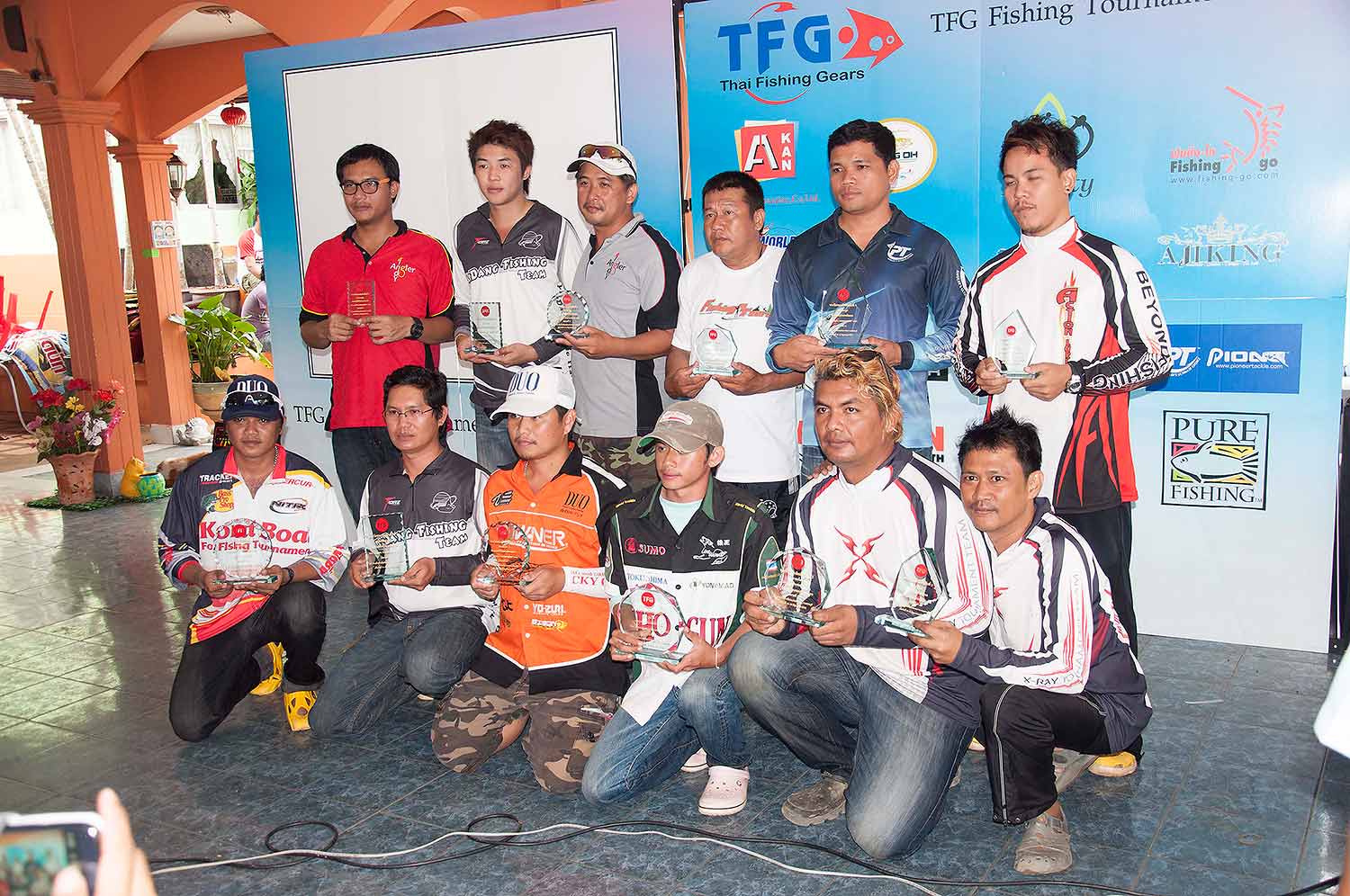 โฉมหน้าผู้ที่ได้รางวัลสนามนี้น่ะคร๊าบบบ ยินดีกับทุกท่านด้วยคร๊าบบบบ :grin: :grin: :grin: :grin: :gri