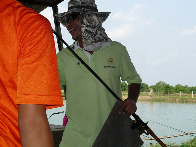 พี่นพ กระหม่อมบางเอามาอีก :cool: :cool: :grin: :grin: