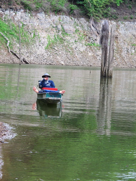  [b]เรือเสบียงล่องมาเบาๆแบบสบายใจครับ เพราะตัวเองงัดมาแล้วตัวหนึ่ง[/b]