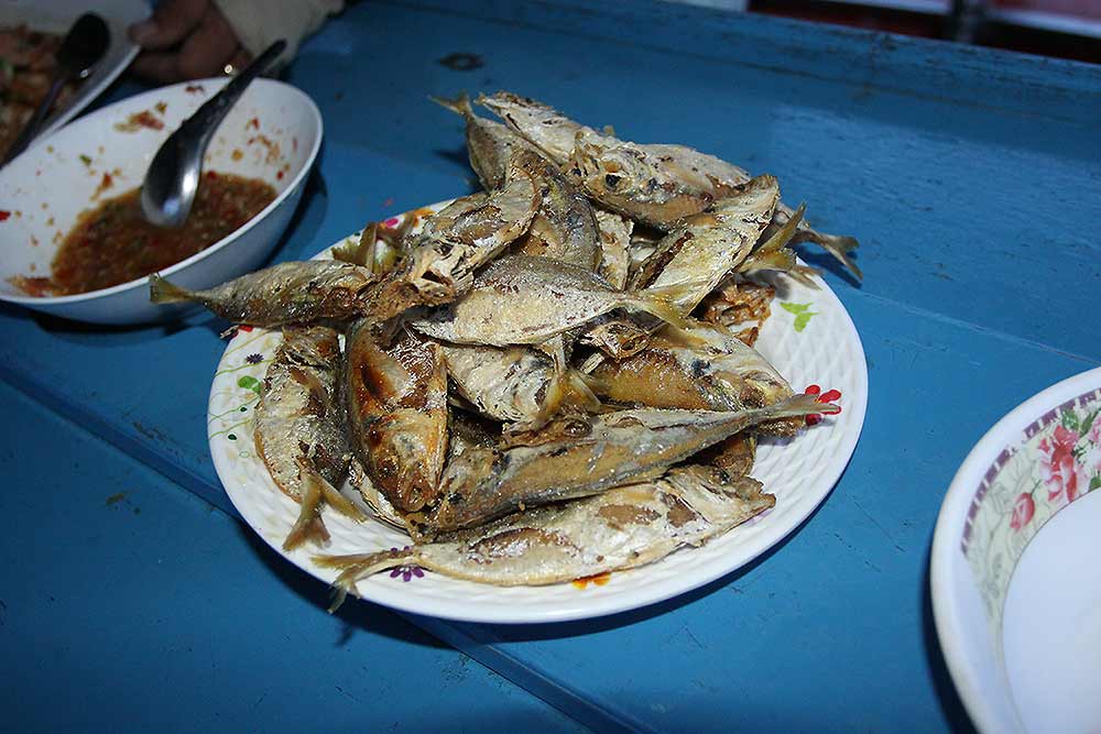 มื้อเย็นมาแล้วจร้าาาาาาา  :umh: :umh: :umh: :umh: :umh: