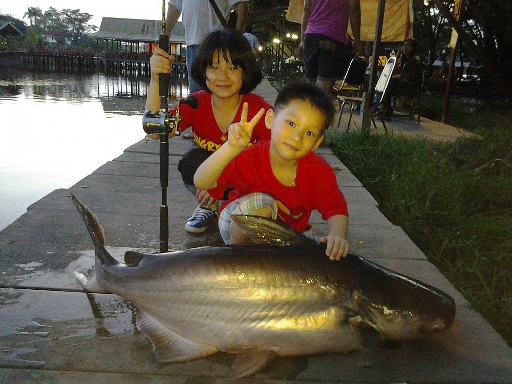 รูปนี้ที่เงาน้ำจ๊า.....!