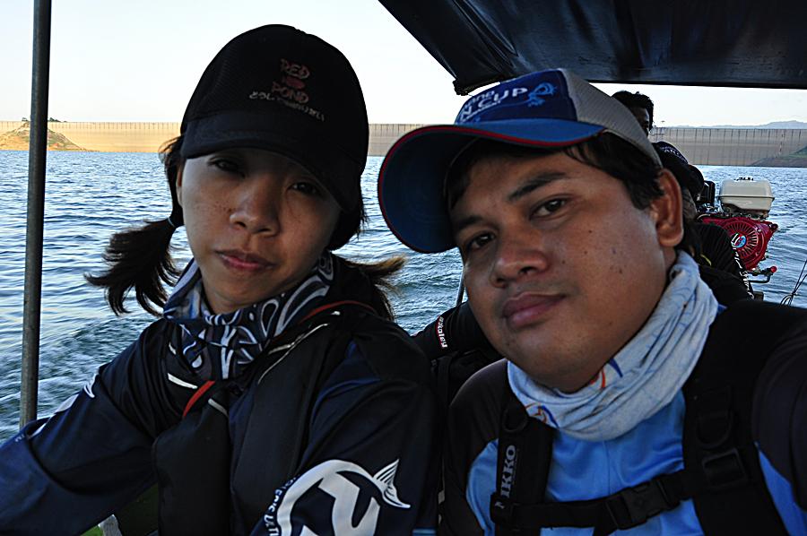 ถ่ายรูปคู่ซักหน่อย 


[q][i]อ้างถึง: lamagyus posted: 01-07-2556, 18:46:00[/i]

++ ตามชมน่ะค่าบ