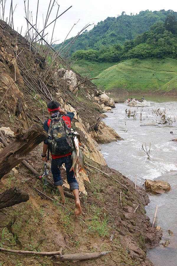 และแล้วเราก็เดินกลับไปยังที่ท่าจิดเรือ   :cool: :cool: :cool: :cool: