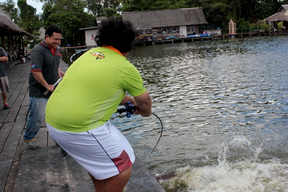 มันต้องเเบบนี้ เต็มๆๆหน่อย :laughing: :laughing: