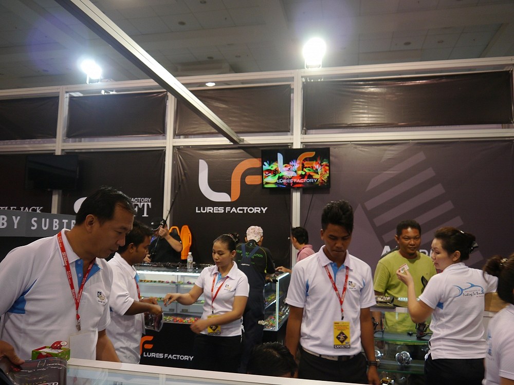 เชิญเข้าชมมุม ของ Lures factory  ก่อนเลยครับ :love: 