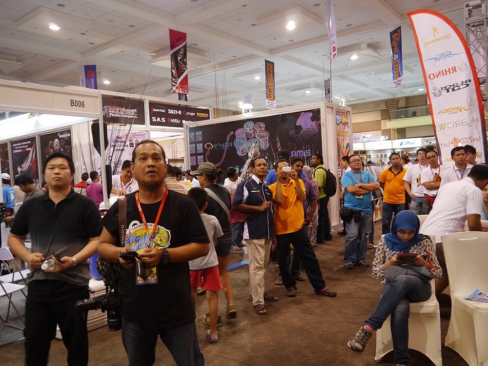 เห็นแล้วปลื้มใจแทนลูกพี่จริงๆ เพราะที่มาเลเชีย  ติดตามผลงานของ Lures  Facetory ตั้งแต่รุ่น Alangka  