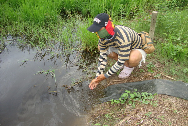 โตก่อนน่ะไอ้หนูแล้วค่อยมากัดใหม่.. :laughing: :laughing: :laughing: :cheer: :cheer: :cheer: