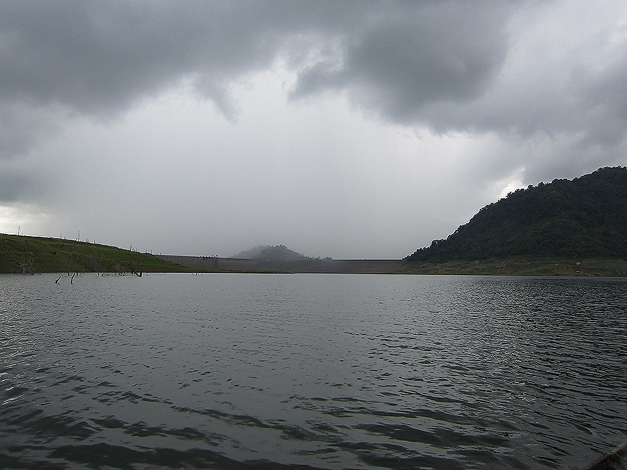 ฝนตั้งเค้ามาแต่ไกล เชียว :laughing: :laughing: :laughing: