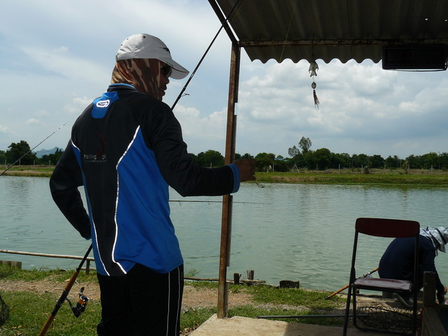 ทีมงานฟิชชิ่งโก ลุ้นเรื่อยๆ :cheer: :cheer: :cheer: :cheer: