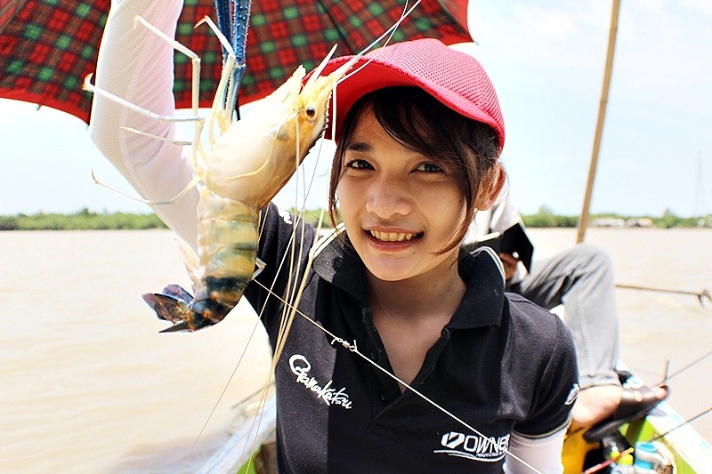 กุ้งก้ามกรามตัวแรก ขึ้นมาแล้วคร่าาาา  :smile: :smile: :smile: