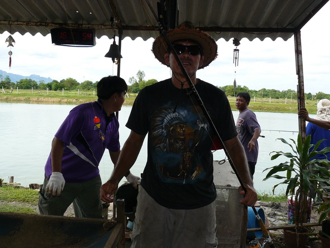 หล่อๆกะพี่น้อง ดาวเทียม :grin: :grin: :grin: