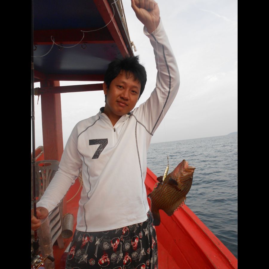 เป็นปลาเก๋าครับของพี่โก....ปลาจานพอดีตัวนี้
 :laughing: :laughing: :laughing:
