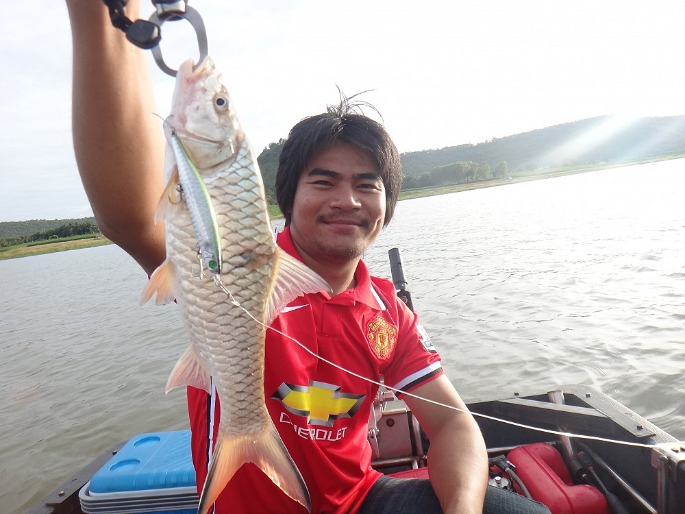  [b]คนได้ปลานิ่ ถ่ายมุมไหนก็ดูดีเนอะ[/b] :laughing: :laughing: :laughing: