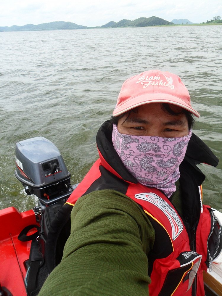 สู้ๆครับเรือผมลุยเดี่ยวอยู่แล้ว
 :grin: :grin: