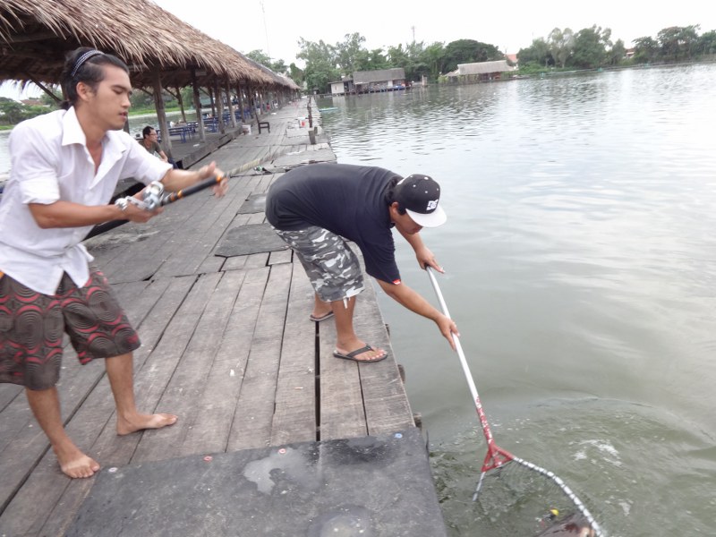 ตุ้มตักหน่อย 