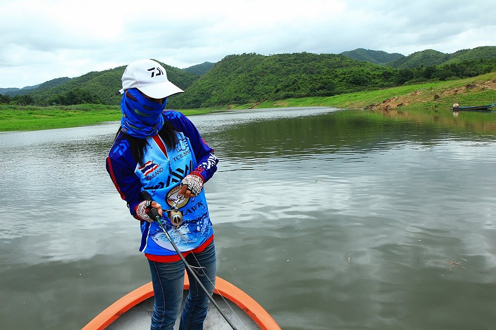  [b]แรงไม่หยุด ฉุดไม่อยู่จริงๆวันนี้  งัดมาอีกตัวแล้ว[/b]  :ohh: :cheer: