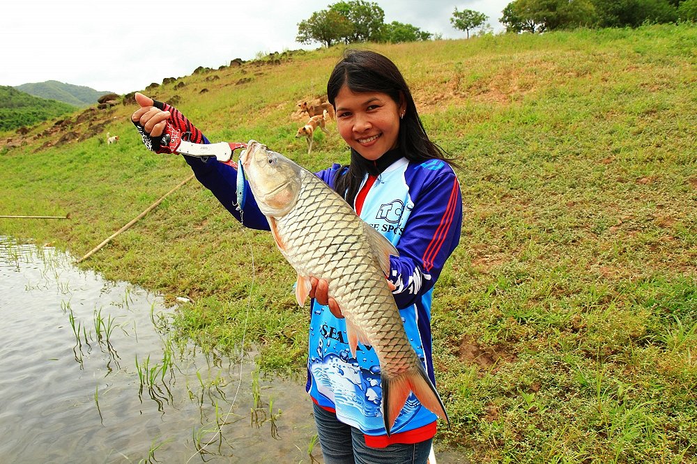  [b]ไซส์ พี่เบิ้มมมมมม[/b]  :cheer: