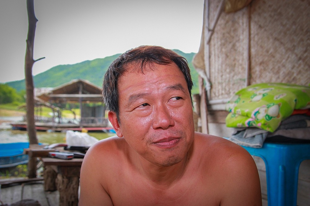  [center][b] คนนี้...ยังแห้วอยู่เลยยย  :laughing: :laughing: :laughing: :laughing: