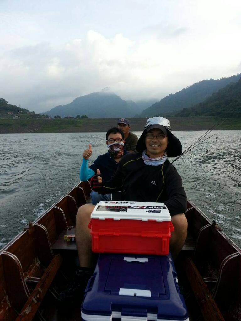 โหทีมนี้ดูมีความสุขเหมือนกันเลย :grin:
