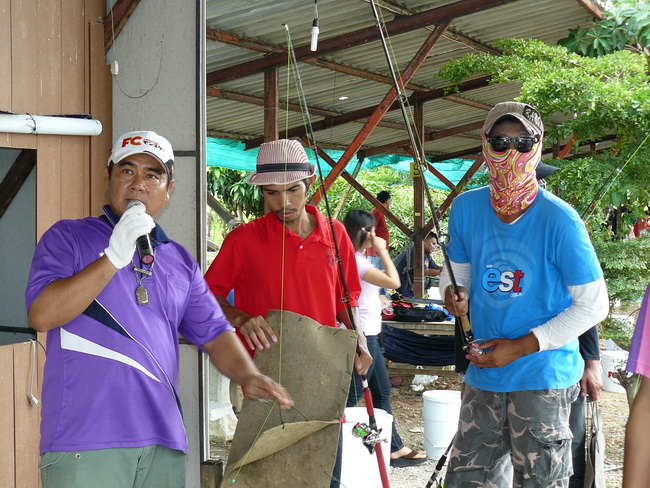 มาลุ้นอีกคู่แล้ว จอมขมังเวทย์ กะ เพ็ชร เมืองเพียว :cheer: :cheer: :cheer: :cheer: