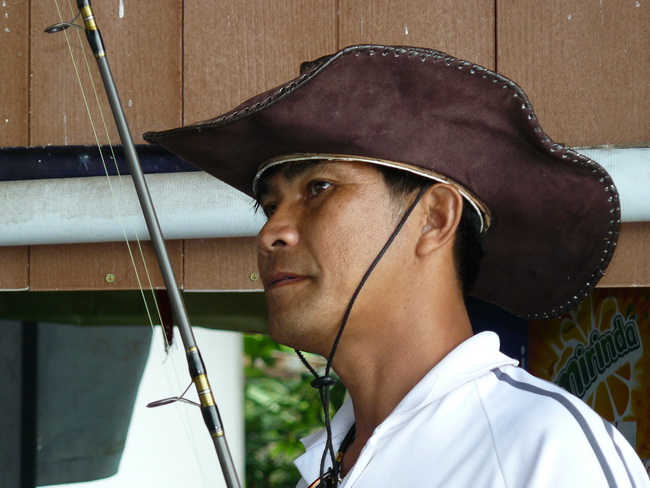 ลุ้นที่จอกันครับ กะพี่ราชสีห์ :cool: :cool: :cool: :cool: