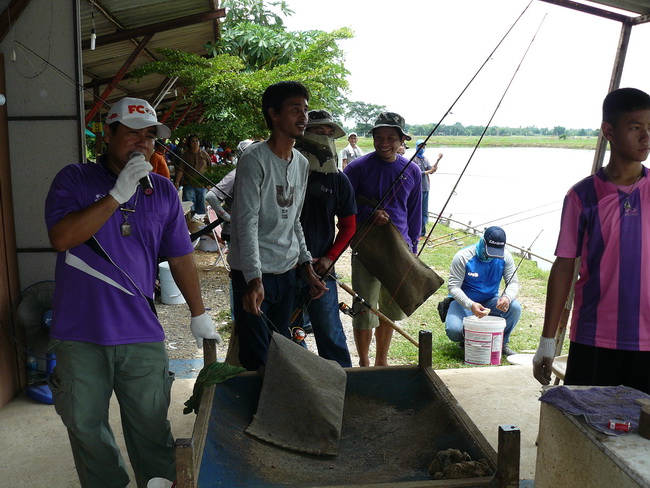 ลุ้นอีกตัวนี้มีช่องมั้ยหนอ :cool: :cool: :cool: