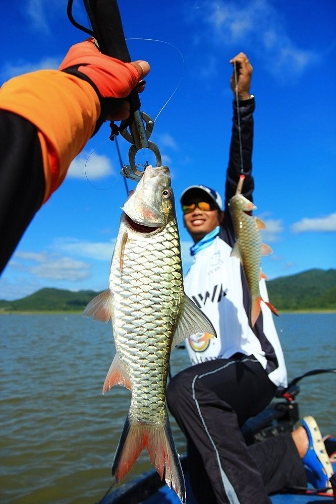 แต่ว่า.....สวรรค์ยังมีตาและยังเข้าข้างเจมส์  :laughing: :laughing: :laughing: :laughing: พี่อ่ำได้ปล