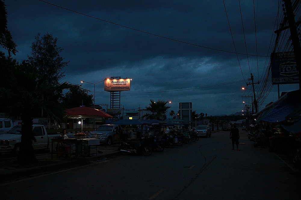 เมฆฝนกำลังมาอีกละ 555+ โดนฝนมาตั้งแต่กรุงเทพฯ ยันสุราษเลยรอบนี้ :grin: :grin: :grin: :grin: :grin: