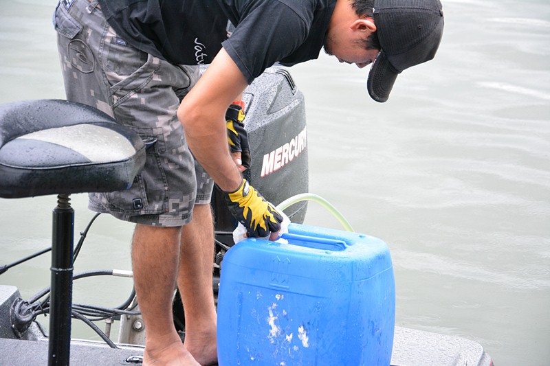 เติมน้ำมัน..ให้เต็มถัง    :grin: