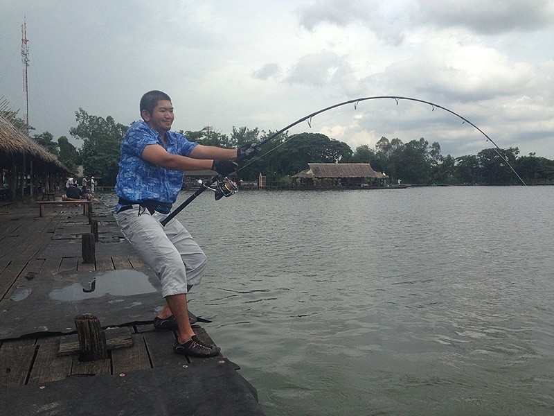 เพื่อนของผม Mr.TOMO from japan 

ROD : SHIMANO OCEA PLUGGER BG S79MH
REEL : SW8000HG 2013 
 :smi