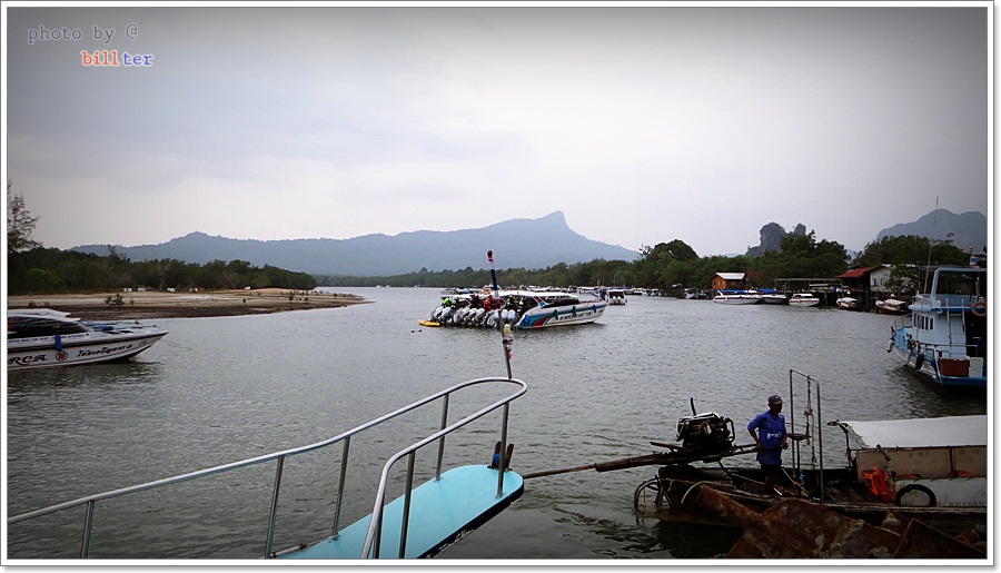  [b]บรรยากาศ ตอนเย็นๆ ริมปากอ่าวคลองแห้ง[/b]