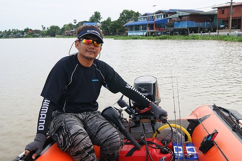  [center]ตัดภาพมาที่เรือลำผมก่อนนะครับ เพราะแยกกันไปคนละทาง ประมาณว่า ทางใครทางมัน เดี๋ยวนัดเจอกันอี