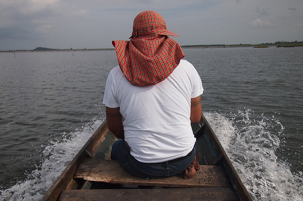 ตีไปตีมา......ขอนั่งเรือเที่ยวดีก่า.....บอกเมื่อยแระ......ตีไม่ถึงครึ่ง ชม. .......กรรมมมม

 :grin