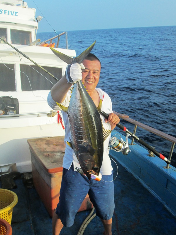 popping yellowfin tuna
China team 
Burma bank 
 :grin: