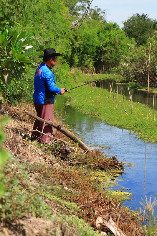 [q][i]อ้างถึง: fishing_777 posted: 28-08-2556, 10:53:08[/i]

ตอนนี้กำลังนั่งลุ้นอาจารย์ตรวจงานอยู่
